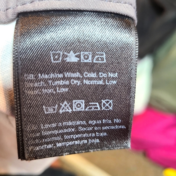 Black Diamond Gray Women's Shorts Size 6 - Picture 2 of 8